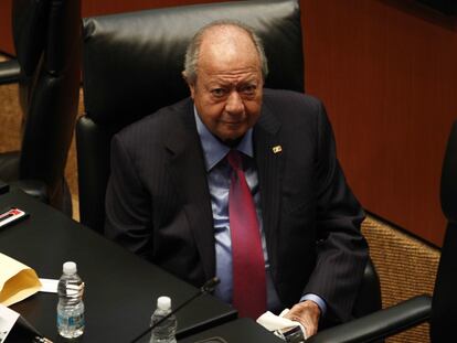 Carlos Romero Deschamps, durante una sesión en el Senado en 2013.