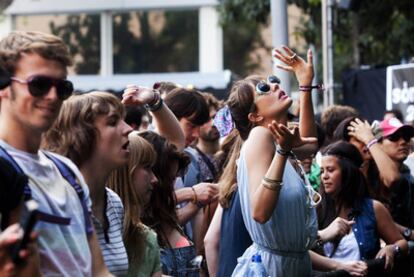 Imagen del ambiente del público del Village, ayer en el Sónar de día.