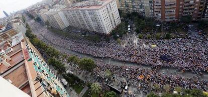 La concentración de los partidarios de la independencia en la Meridiana de Barcelona.