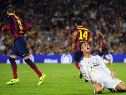 Cristiano Ronaldo se lamenta en el partido de la primera vuelta en el Camp Nou.