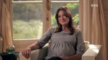 La primera dama de Francia, Carla Bruni, en un momento de la entrevista concedida a TF1.