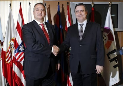 Astiazarán y Cardenal, en la firma.
