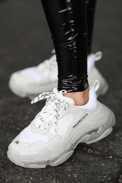 Las triple S de Balenciaga son una de las piezas icónicas de la década.