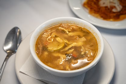 Sopa de lima.
