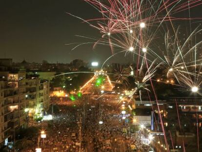 Fuegos artificiales en la plaza de Tahrir.