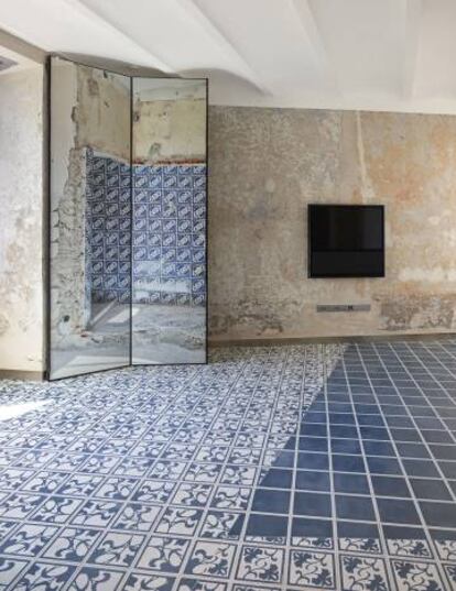 Nueva sede de la Fundación Fendi en Roma. Para restaurarla, Nouvel mantuvo intacta la fachada y conservó los azulejos de las habitaciones e instaló biombos que recuerdan el estado del lugar antes de la renovación.