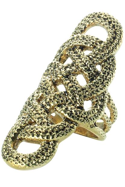 Anillo dorado de Accessorize (C.P.V.).