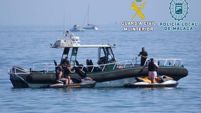 Operativo de control de motos acuáticas de la Policía Local de Málaga y la Guardia Civil.