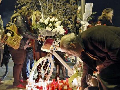 Concentración por la ciclista atropellada mortalmente en Valencia.