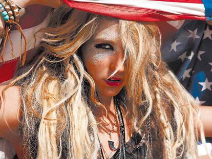 <b>Ke$ha lleva varios meses cultivando una imagen de traviesa, reivindicándose a la vez que critica a otros ídolos pop. Según Perez Hilton, sus 15 minutos de fama están cerca de agotarse.</b>