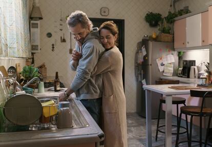 Juan Pablo Medina y Bárbara Mori.