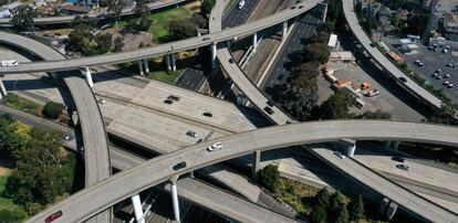 Cruce de carreteras en Oackand, California, en una imagen del pasado 25 de julio.  