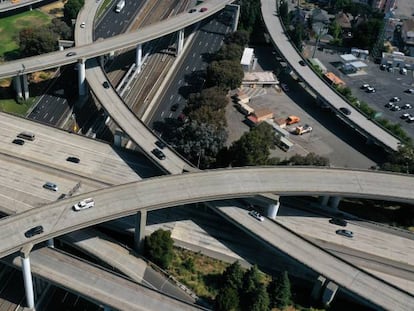 Cruce de carreteras en Oackand, California, en una imagen del pasado 25 de julio.  