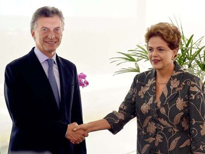 Dilma Rousseff e Mauricio Macri, em encontro em Bras&iacute;lia.