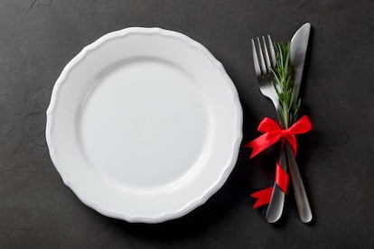 Las cenas de Navidad son la temporada del año donde se produce más situaciones abusivas en restaurantes, según la OCU.