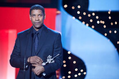 5. Denzel Washington, ganador del Premio Donostia 
	

	"Estoy contento de estar en el Mediterráneo", dijo el actor a su llegada a San Sebastián. Aunque se haga un lío con los mares nacionales, y pronuncie en español 'buenos días' cuando correspondería dar las 'buenas noches', nosotras también estamos encantadas con su presencia. Y más contentas de que se haya llevado el premio.