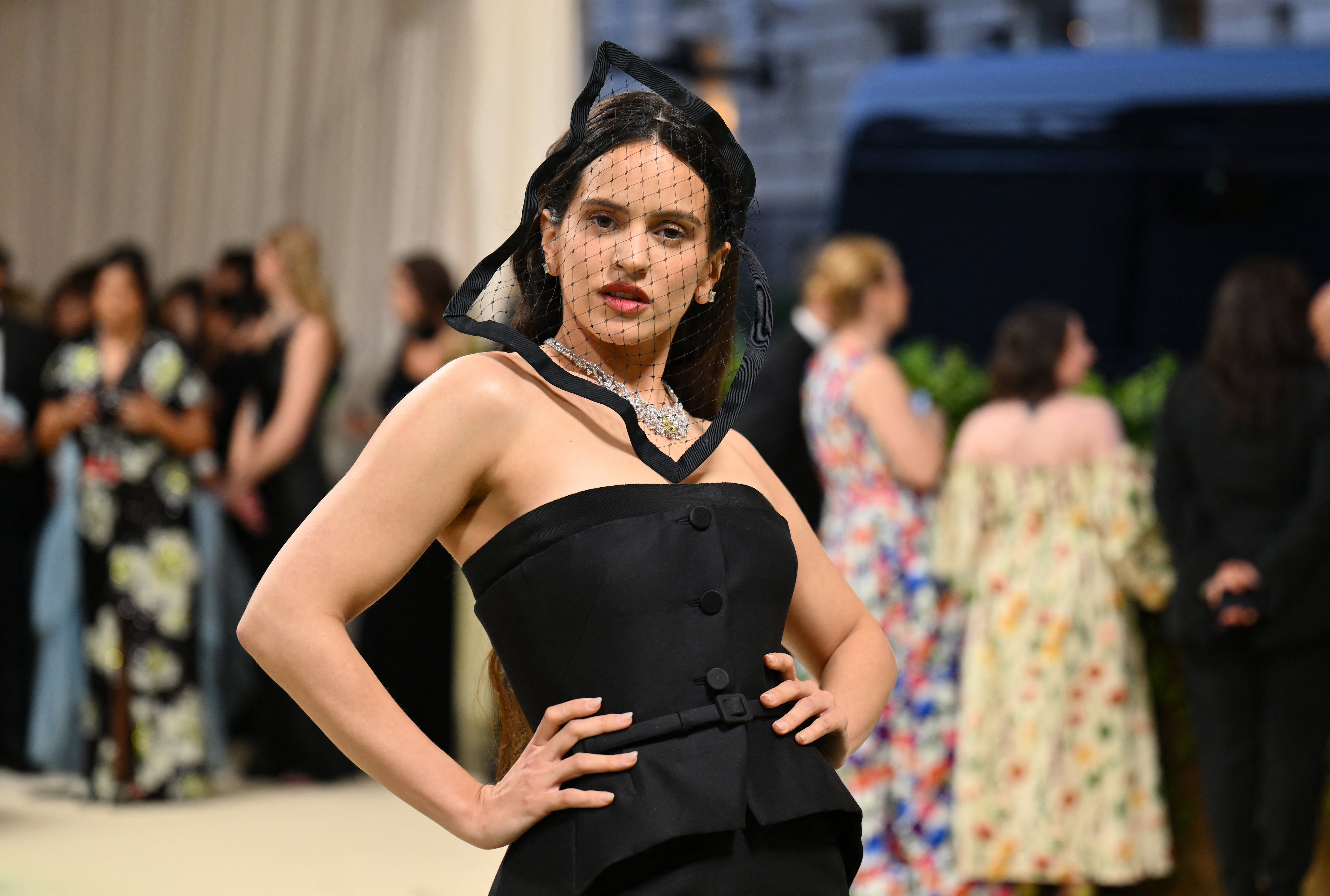 Juzgar el feminismo de Rosalía es agresión