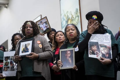 Familiares de las víctimas de varios ataques en escuelas se manifestaron en Washington en diciembre de 2018.