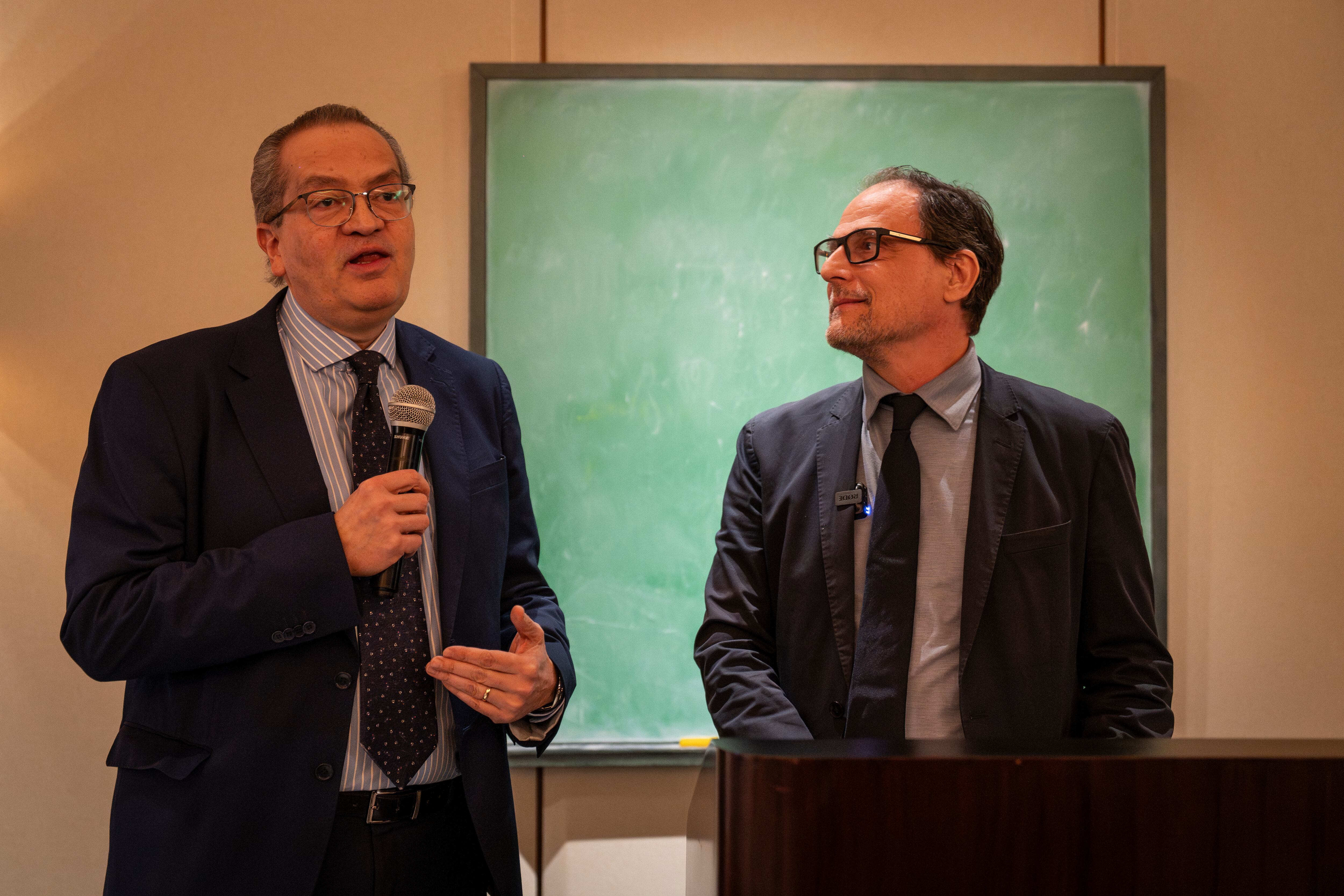 Fernando Carrillo y Jan Martínez, en Bogotá, este  miércoles.