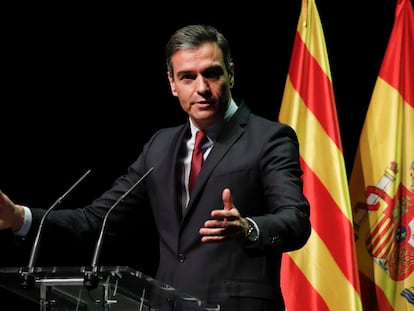 Spanish Prime Minister Pedro Sánchez explains his plan to issue pardons to Catalan separatist leaders in Barcelona.