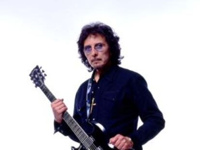 El guitarrista Tony Iommi, en una imagen promocional.