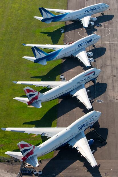 Aviones estacionados en el aeropuerto de Cotswold (Reino Unido).