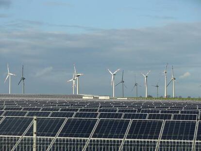 España hará hidrógeno renovable con rayos de sol y viento