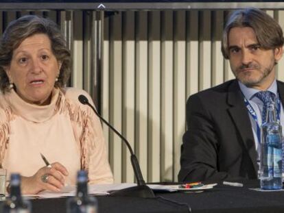 Pilar Gonz&aacute;lez de Frutos, presidenta de la UNESPA, y de Jos&eacute; Antonio S&aacute;nchez, director general de ICEA.