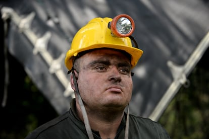Jhon Chiquizá, uno de los mineros que trabaja en las labores de rescate.