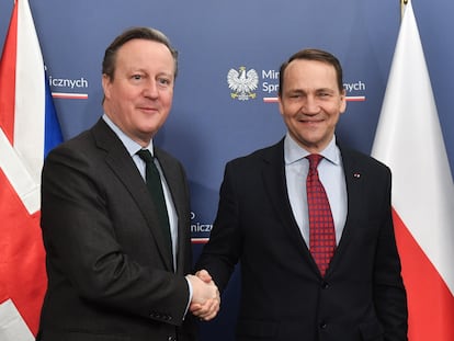 Polish Foreign Minister Radoslaw Sikorski (R) welcomes British Secretary of State for Foreign, Commonwealth and Development Affairs David Cameron (L) before their meeting at the Polish Foreign Ministry headquarters in Warsaw, Poland, February 15, 2024.