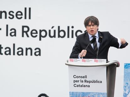 Carles Puigdemont participa en un acto del Consell per la República.