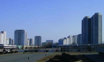 El barrio de Kwangbok, montañas de cemento armado en la periferia de Pyongyang.