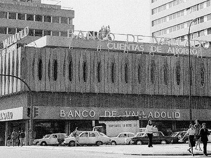 Antigua sede del Banco de Valladolid en Madrid, en una imagen de 1975.