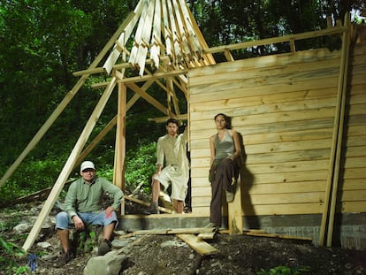 Group portrait, building eco-friendly house