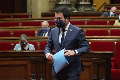 El 'president' en funciones, Pere Aragonès, durante la sesión del Parlament