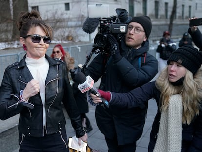 Sara Palin, este lunes al salir de una audiencia en Nueva York.