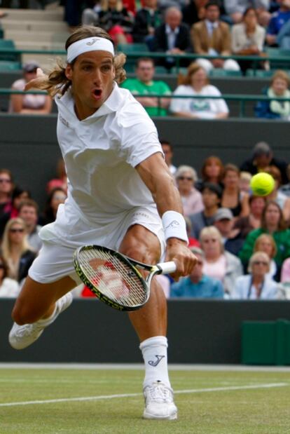 Feliciano Lopez, durante un partido de Wimbledon en 2008.