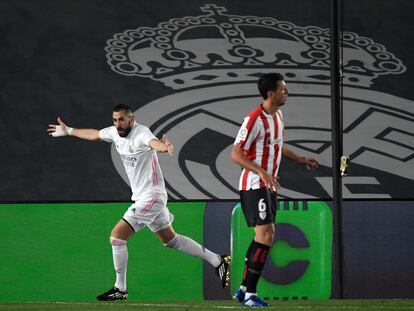 Benzema celebra su primer gol ante el Athletic este martes en Valdebebas.