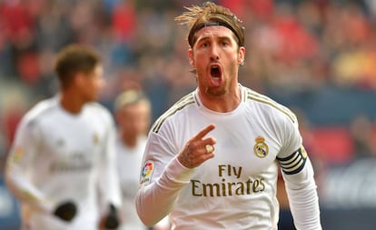 Sergio Ramos celebra su gol a Osasuna.
