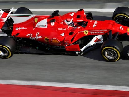 Raikkonen, durante treinamentos em Montmeló, em fevereiro.