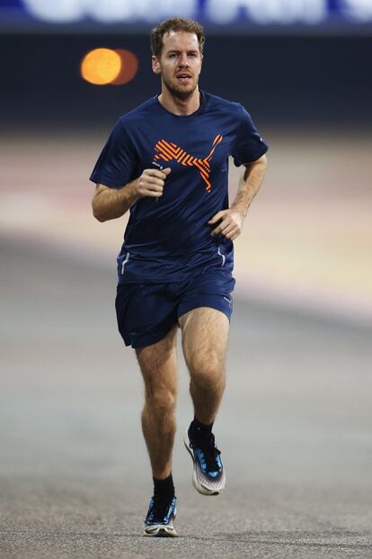 Sebastian Vettel corre durante la prueba de Bahrain.