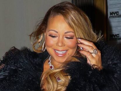 Mariah Carey, el pasado mes de diciembre luciendo en el dedo el anillo de compromiso que le regaló James Packer.
