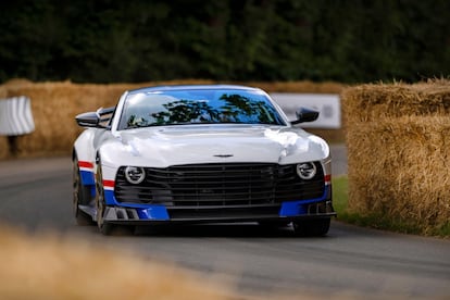 El Aston Martin Valiant dise?ado por Fernando Alonso en el Festival de Goodwood (Reino Unido).