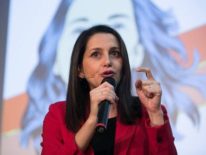 Inés Arrimadas durante el acto de presentación de su candidatura a las primarias de Ciudadanos.
 