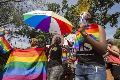 Personas celebrando el día del Orgullo en Uganda.