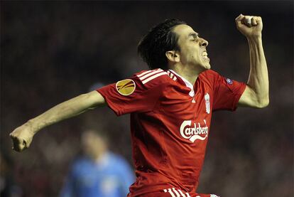 Benayoun celebra su gol ante el Atlético