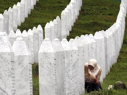 Centro conmemorativo de Potocari, en Bosnia, el pasado día 11, con motivo del 24 aniversario del genocidio de Srebrenica.