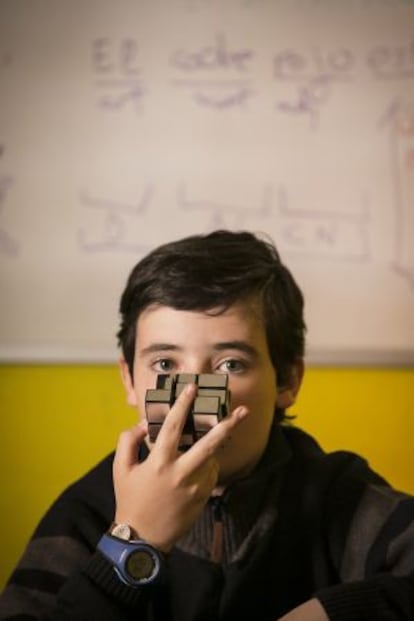 Raúl, de 12 años, fotografiado en un aula en Mérida (Badajoz), el pasado 27 de marzo.