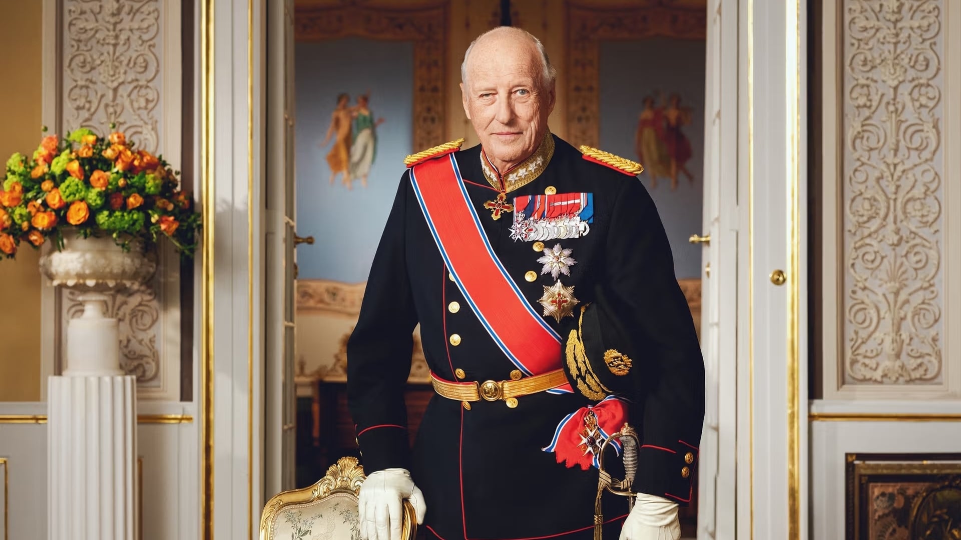 Harald de Noruega sigue hospitalizado por una infección, aunque su estado es estable