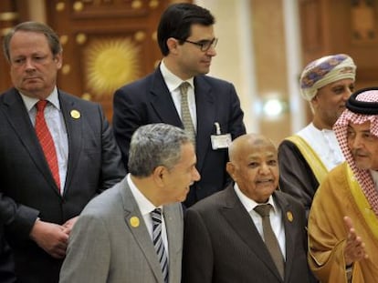 Ministros de Exteriores y altos funcionarios, en la conferencia de Riad.